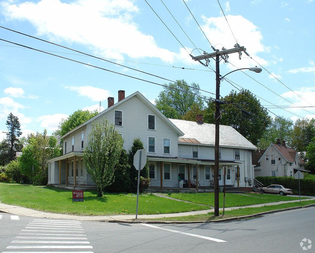 Primary Photo - 109-113 School St