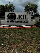 Building Photo - 9731 Fontainebleau Blvd