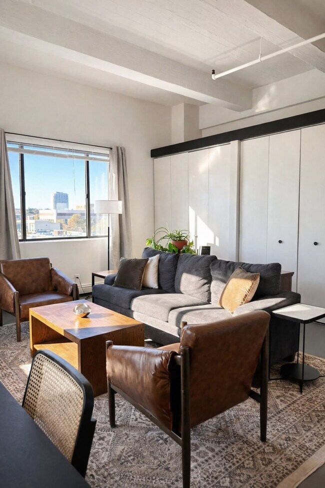 Foto del edificio - 823 N 2nd St
