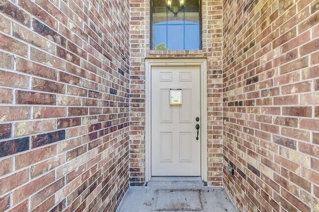 Building Photo - 3106 Elysian St