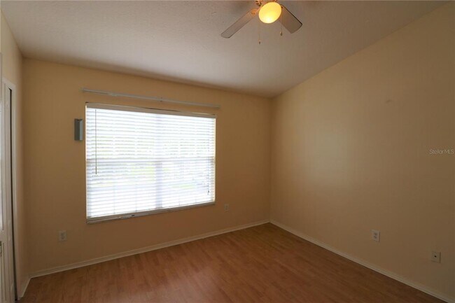 Foto del edificio - 2276 Lake Woodberry Cir