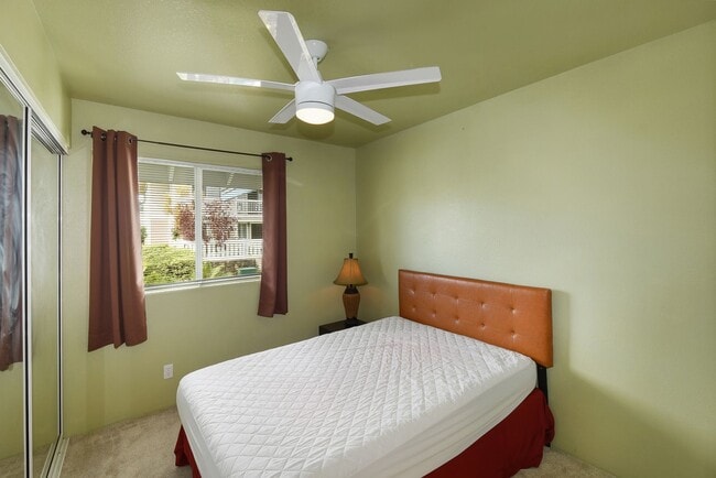 Building Photo - Fully Furnished 2-Bed/2-Bath Condo in Alii...
