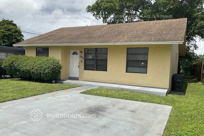 Foto del edificio - 5673 Fletcher St