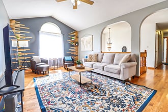 Building Photo - 1524 Hilltop Rd