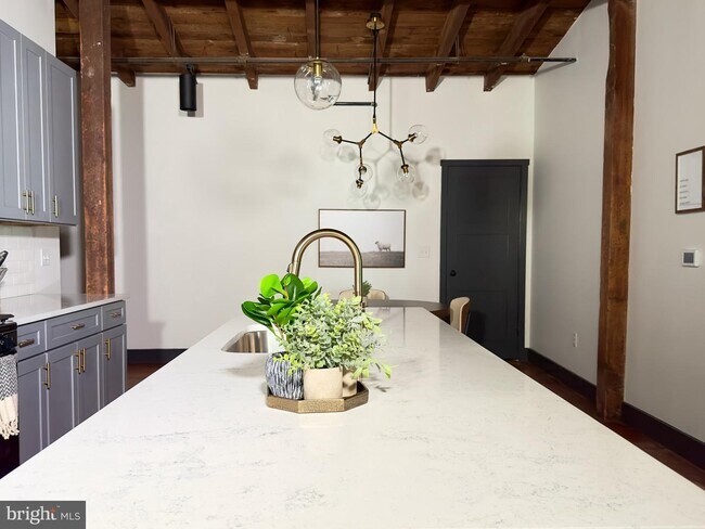 Foto del edificio - 437 W Grant St