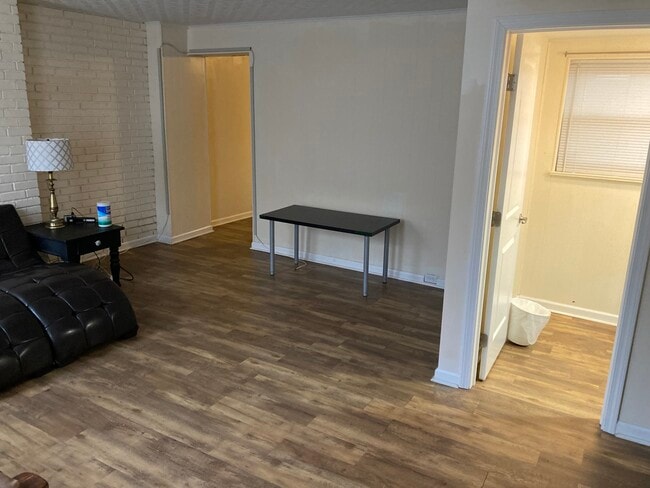 Entry into Livingroom - 55 S 19th St