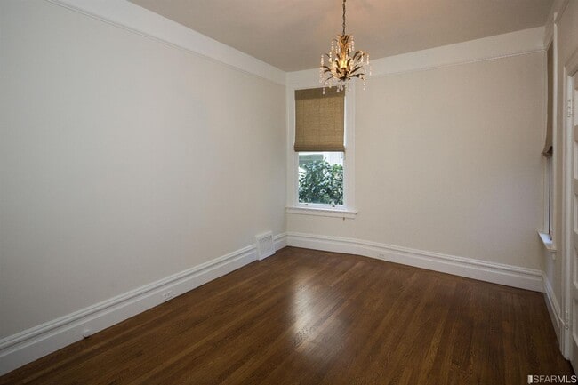 Building Photo - 3944 Washington St