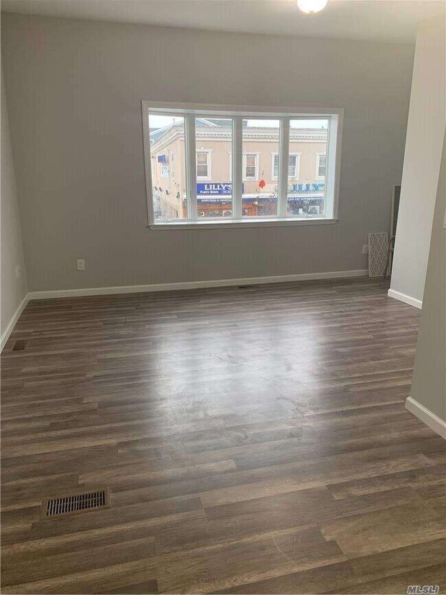 Foto del edificio - 949 W Beech St