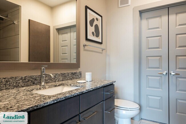 Foto del edificio - 6107 E Riverside Dr