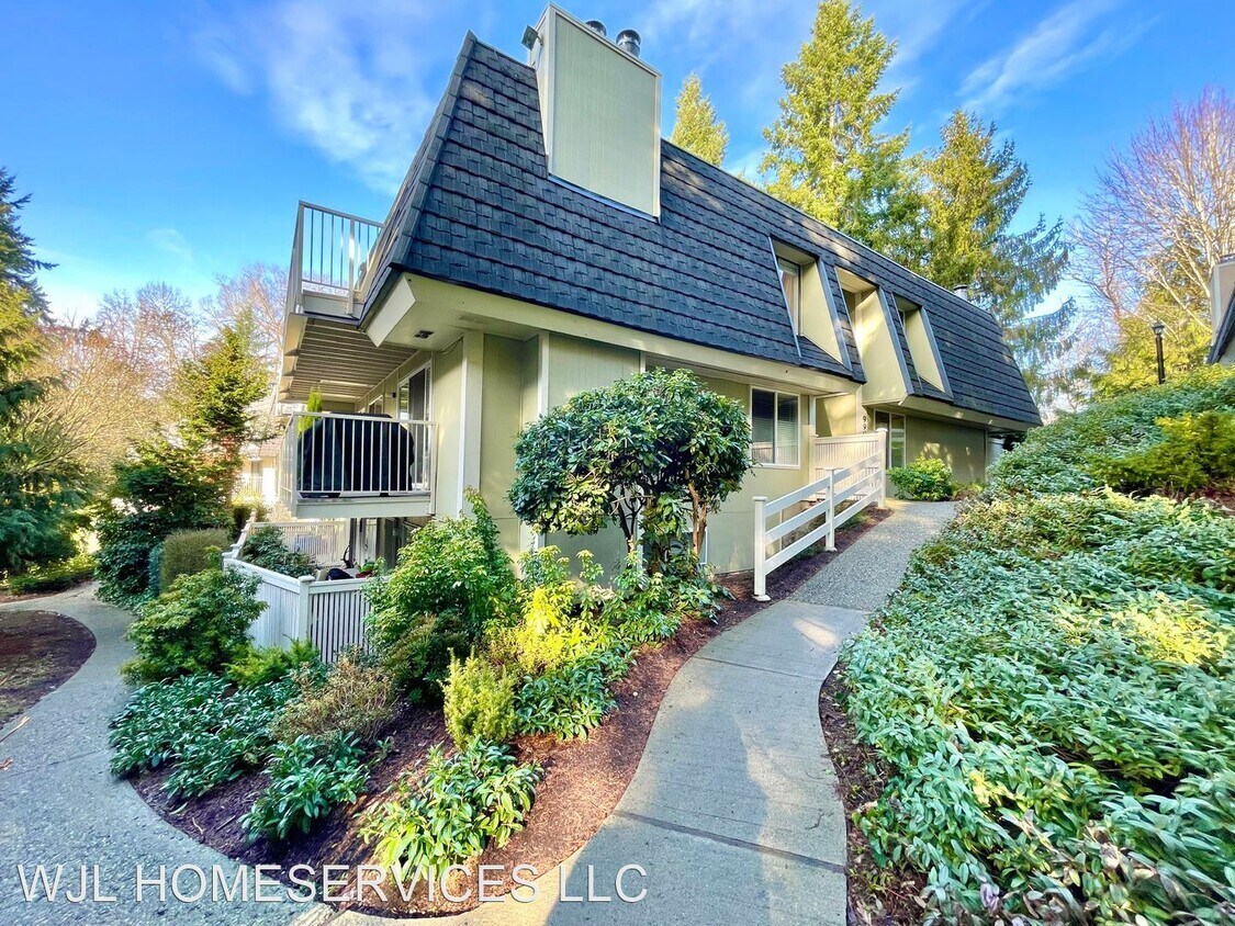 Foto principal - 2 br, 2 bath House - 9902 NE 124th St Unit...