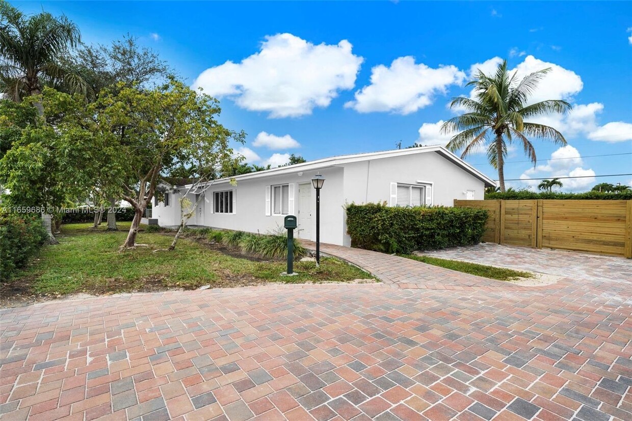 Foto principal - 8500 SW 87th Ave