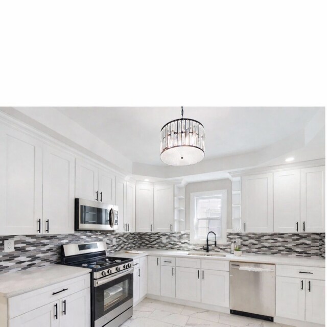 Building Photo - 24 Academy St