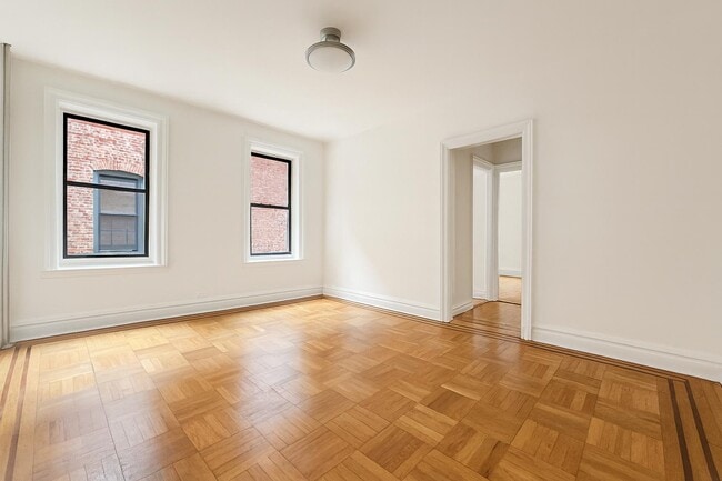 Foto del edificio - 615 Fort Washington Ave