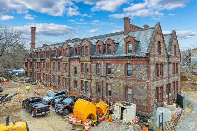 Alternate - 99 Brattle St