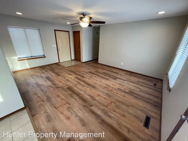 Foto del edificio - 3 br, 2 bath House - 223 S Dove Valley Ave