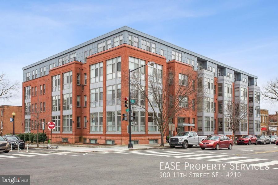 Primary Photo - 900 11th St SE