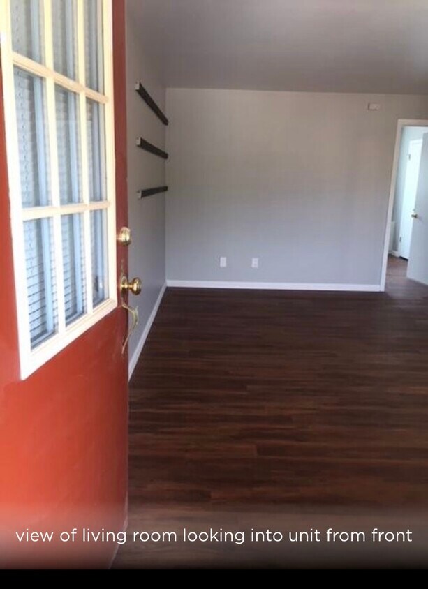 Puerta principal - 3161 Madison Ave