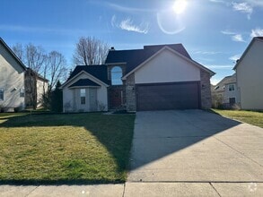 Building Photo - 603 E Castlebury Cir