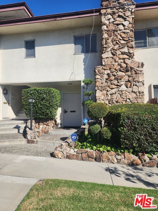 Building Photo - 5716 Shenandoah Ave
