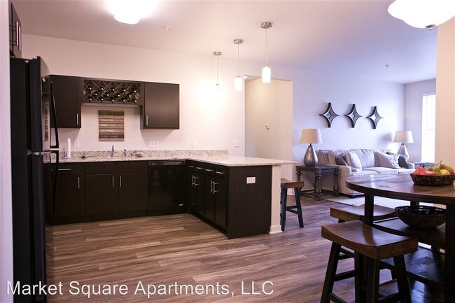 Building Photo - 3 br, 2 bath Apartment - 3100 Market Lane