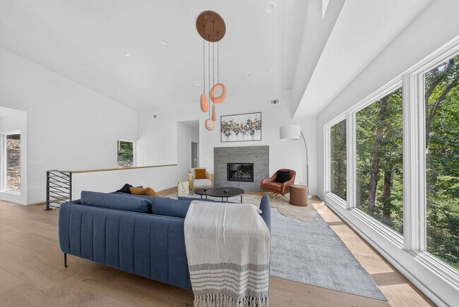 Foto del edificio - 6 Ridgewell Ln