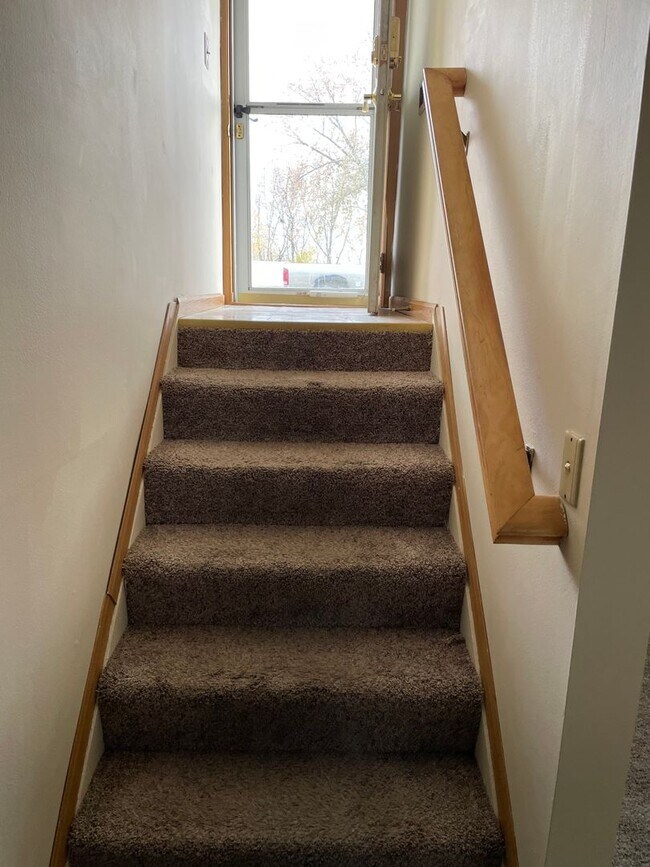 Foto del edificio - 1 Bedroom, 1 Bath Townhouse LeClaire, IA