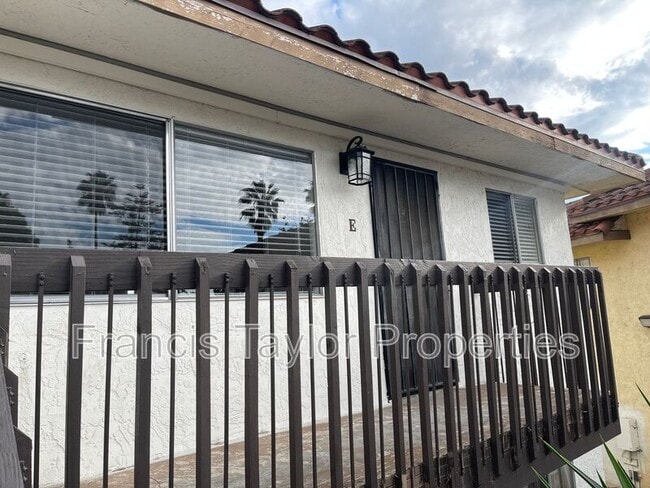 Building Photo - 326 Hillside Terrace