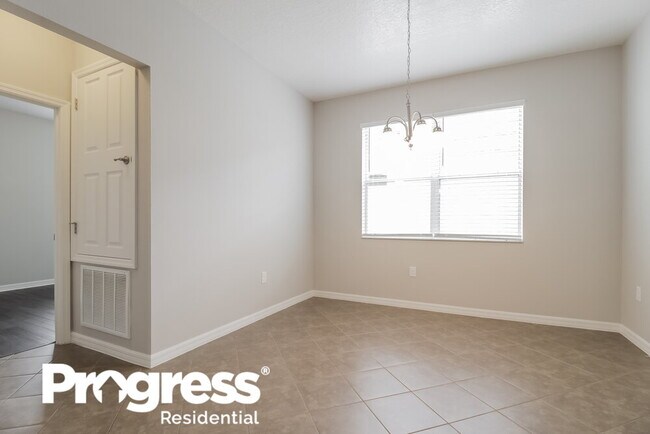 3018 Madelia Ln - 4