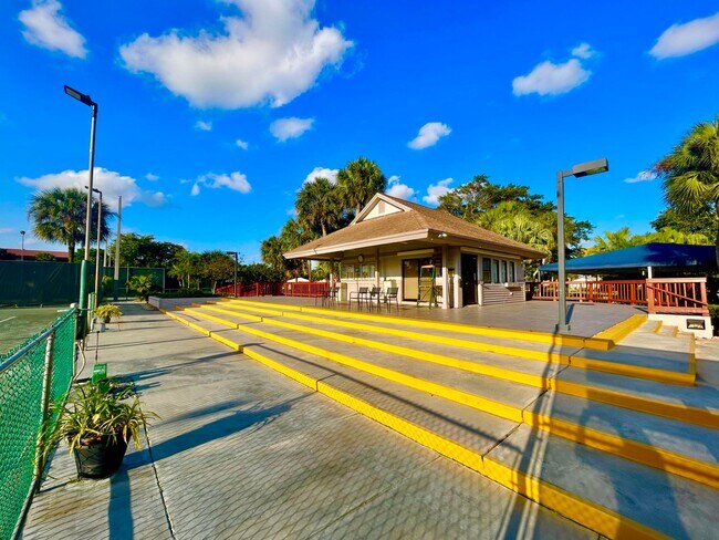 Foto del edificio - 10173 Mangrove Dr
