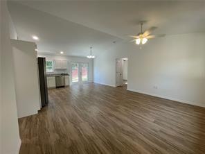 Foto del edificio - 914 Maple Ave