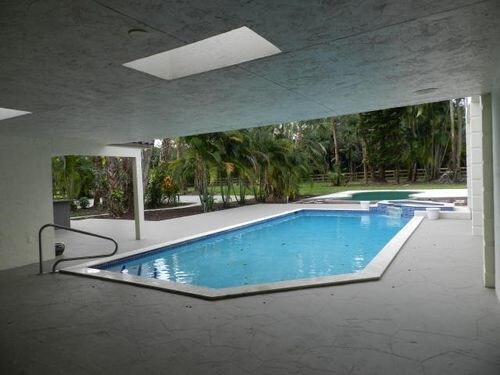Foto del edificio - 12677 Pineacre Ln