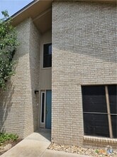 Building Photo - 3901 Chisholm Trail