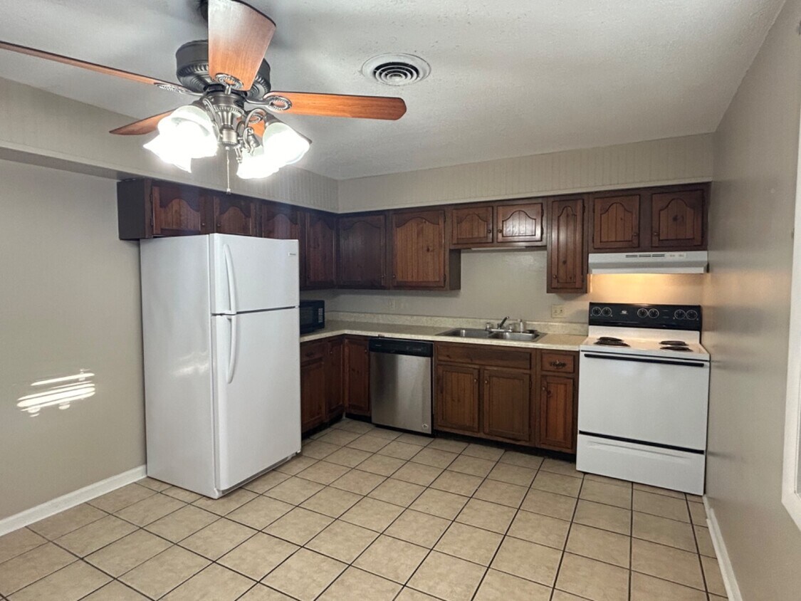 Foto principal - 917 Davis Blvd