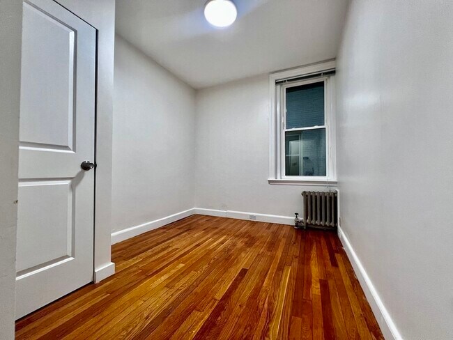 Foto del edificio - 281 Highland Ave