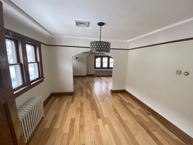 Building Photo - 4524 N Woodburn St