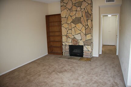 Building Photo - 14007 Milbank St