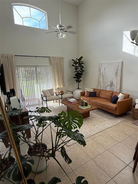 Building Photo - 14345 Island Cove Dr