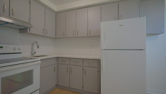Building Photo - 137 Brookhaven Dr