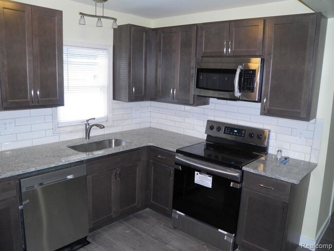 Building Photo - 3932 Oak Knoll Rd