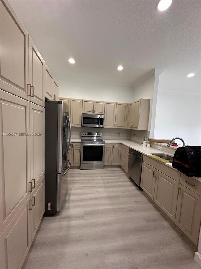 Foto del edificio - 2704 Treasure Cove Cir