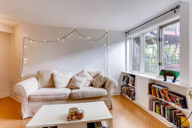 Foto del edificio - Modern West End Pearl St. 1 Bed/1 Bath Con...