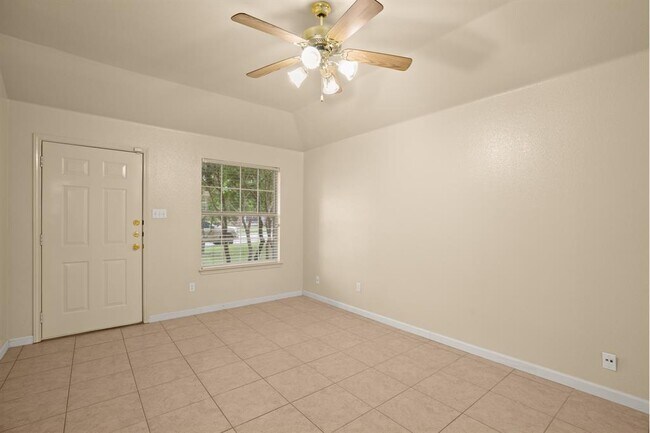 Foto del edificio - 1225 Orchard Park Cir
