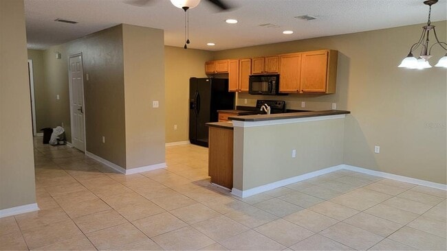 Building Photo - 2805 Cliffe Ct