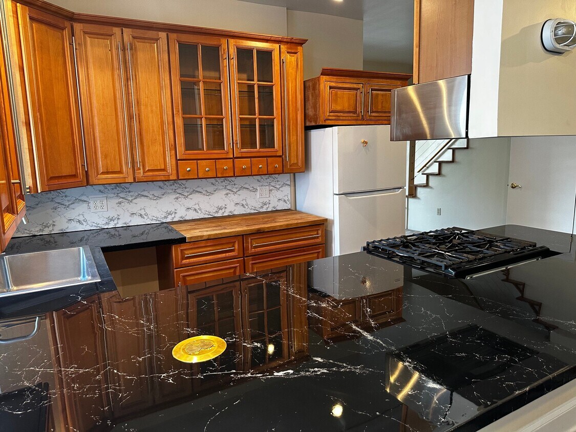 Photo - 1315 Park Rd NW (Washington, DC)
