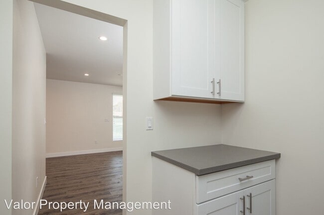 Building Photo - 4440 32nd St