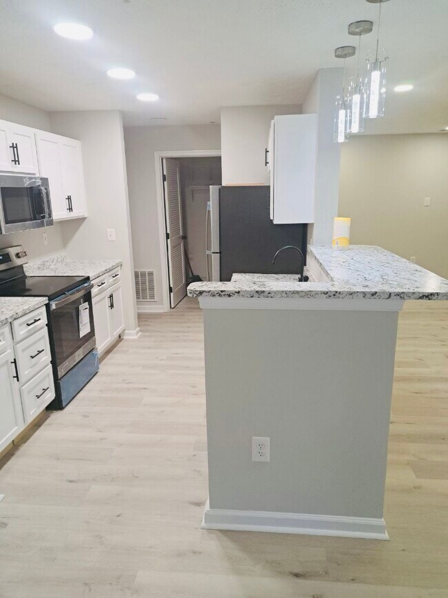 Foto del edificio - 9755 Reese Farm Rd