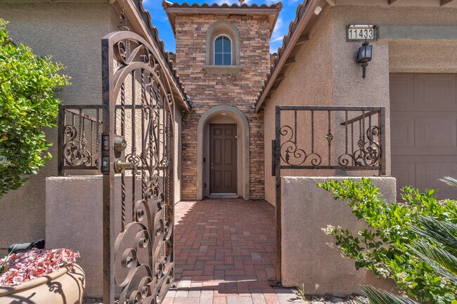 Building Photo - 11433 Valentino Ln