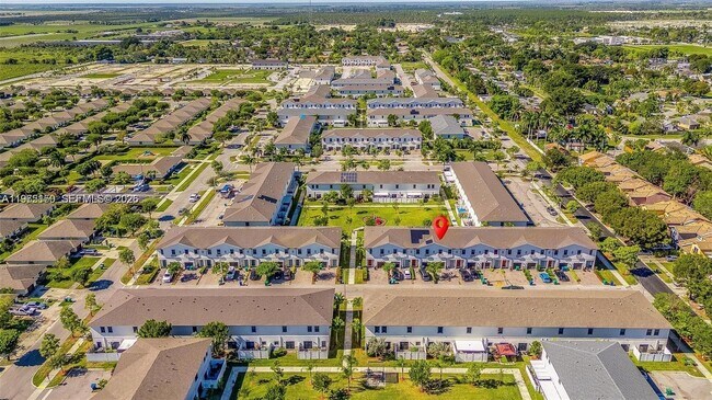 Foto del edificio - 1130 SW 6th Ct