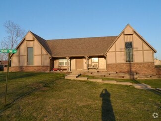 Building Photo - 11533 Wood Oak Ave