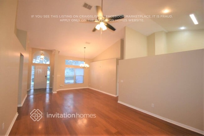 Building Photo - 1688 Sweetwater W Cir